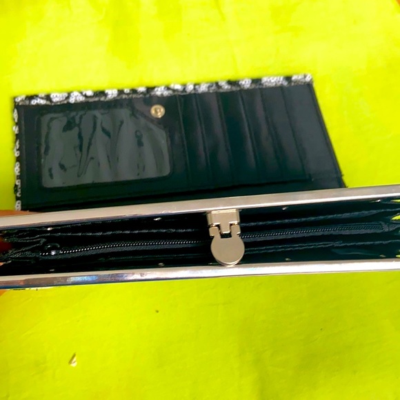 Beaded large wallet with many compartments.BRAND NEW!!💥FIRM PRICE💥 - Picture 8 of 10